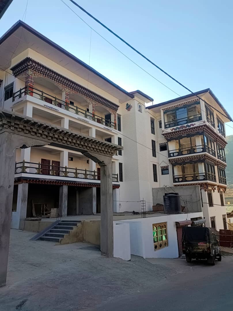 Left 2-Rooms and 1-ground floor in Lanjophakha